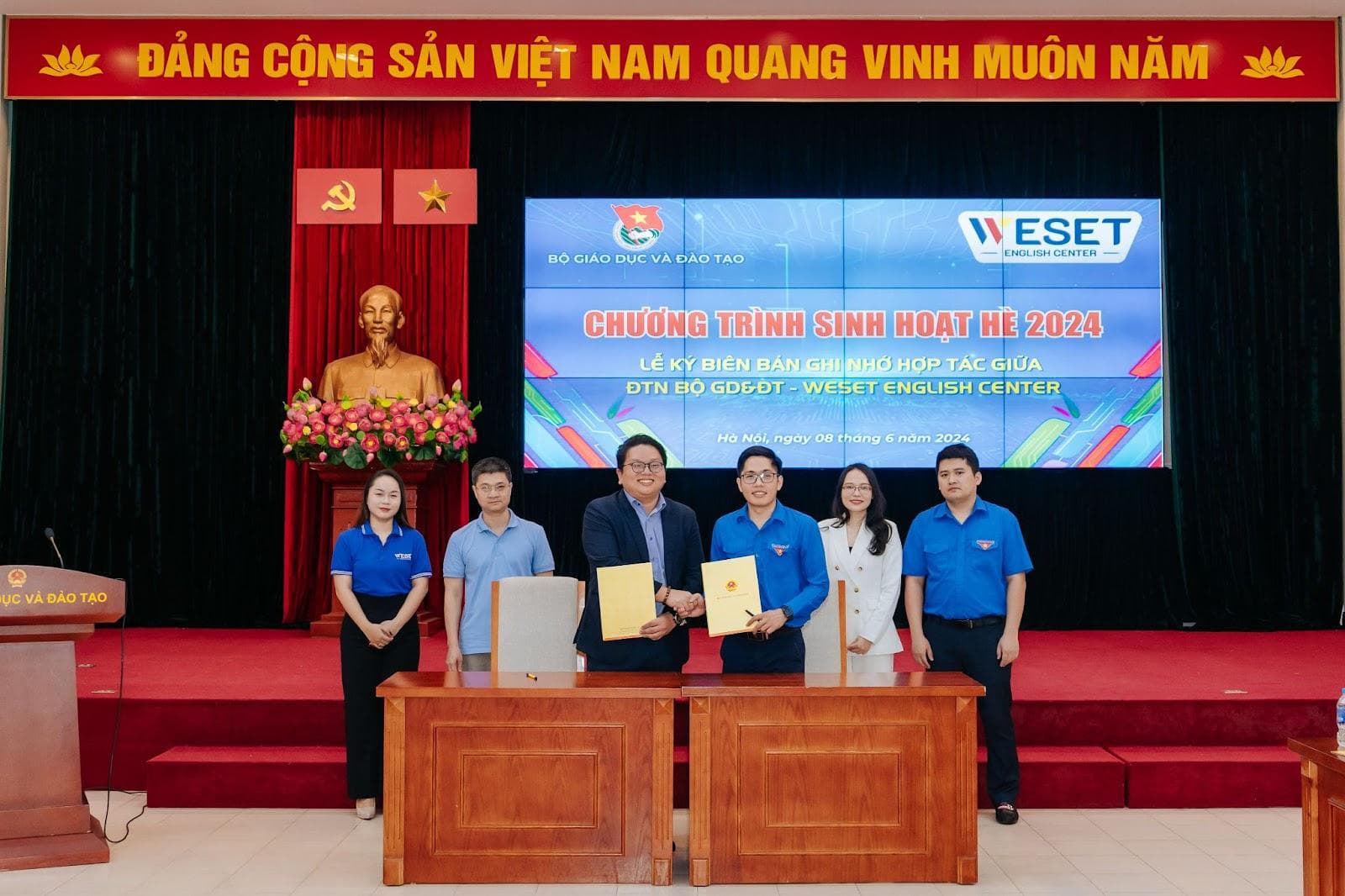 WESET tái ký kết hợp tác phát triển tiếng Anh cùng Đoàn Thanh niên Bộ GD&ĐT