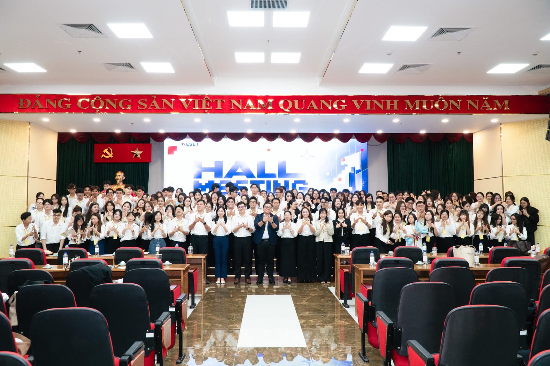 HALL MEETING QUÝ III – 2026 | NHÌN LẠI ĐỂ CÙNG TIẾN XA