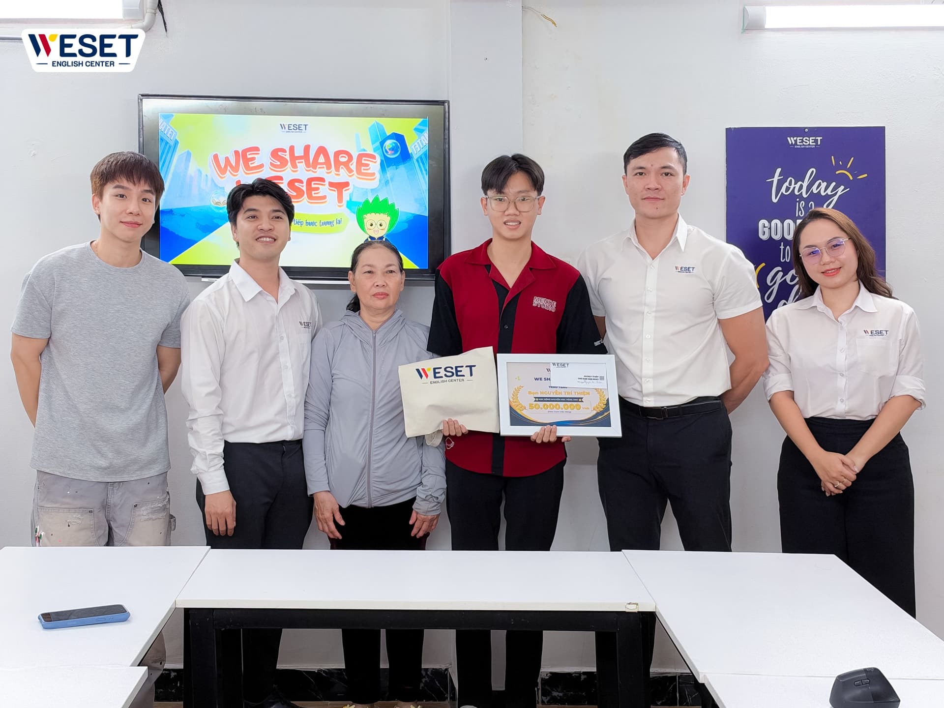 Thumbnail: WE SHARE – WESET THÁNG 10 | TRAO HỌC BỔNG ĐẾN NGUYỄN TRÍ THIỆN
